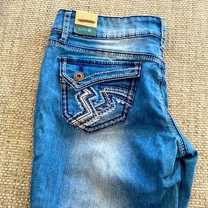 Cuffed capri jeans